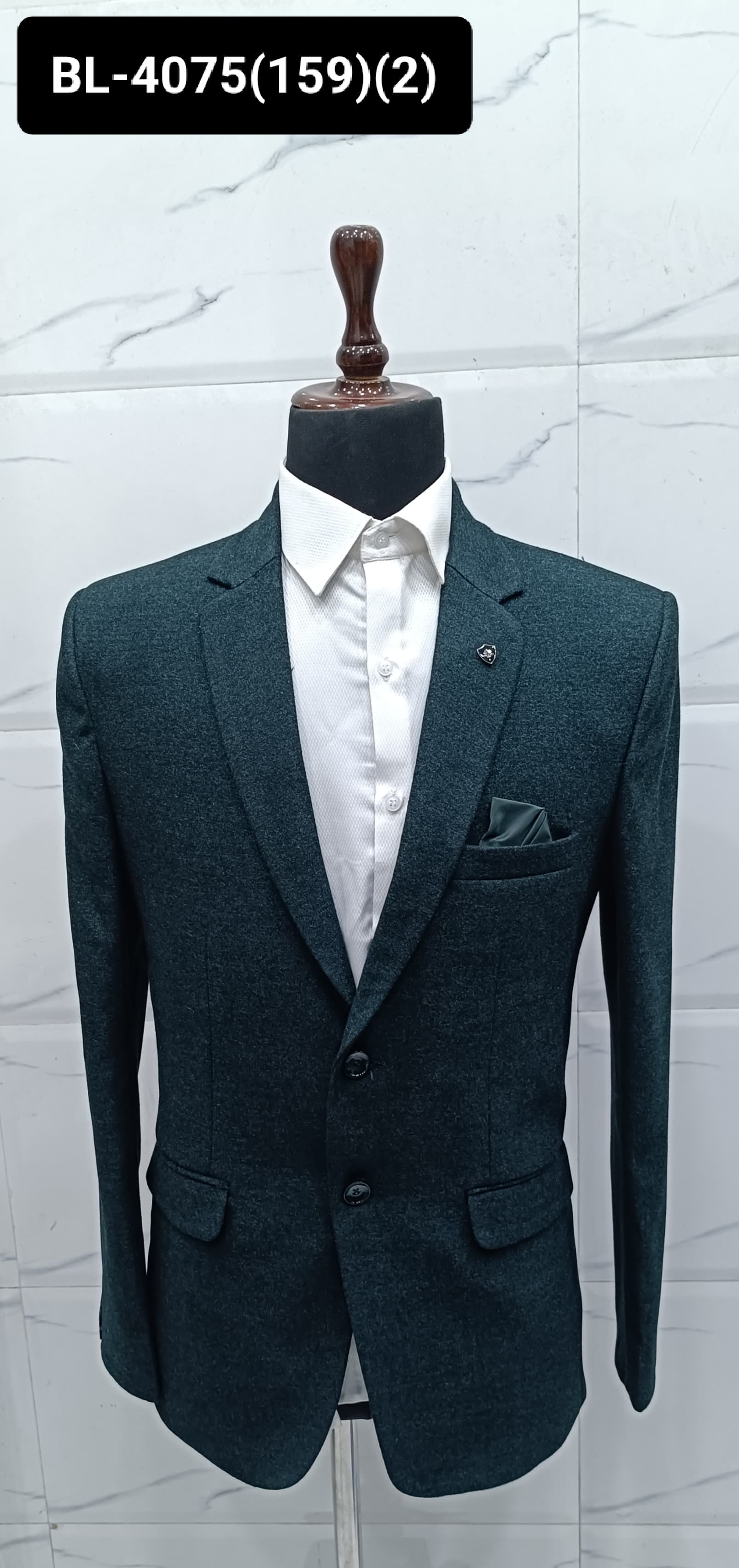 Minimalist Men's Blazer Designs for Everyday Wear