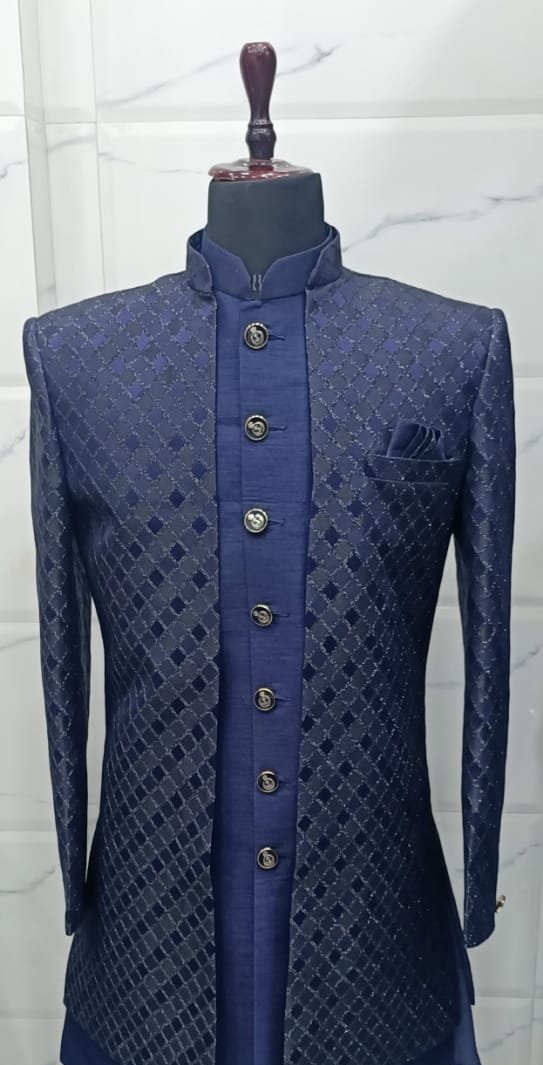 Modern Shrug for Men with Slim Fit Design