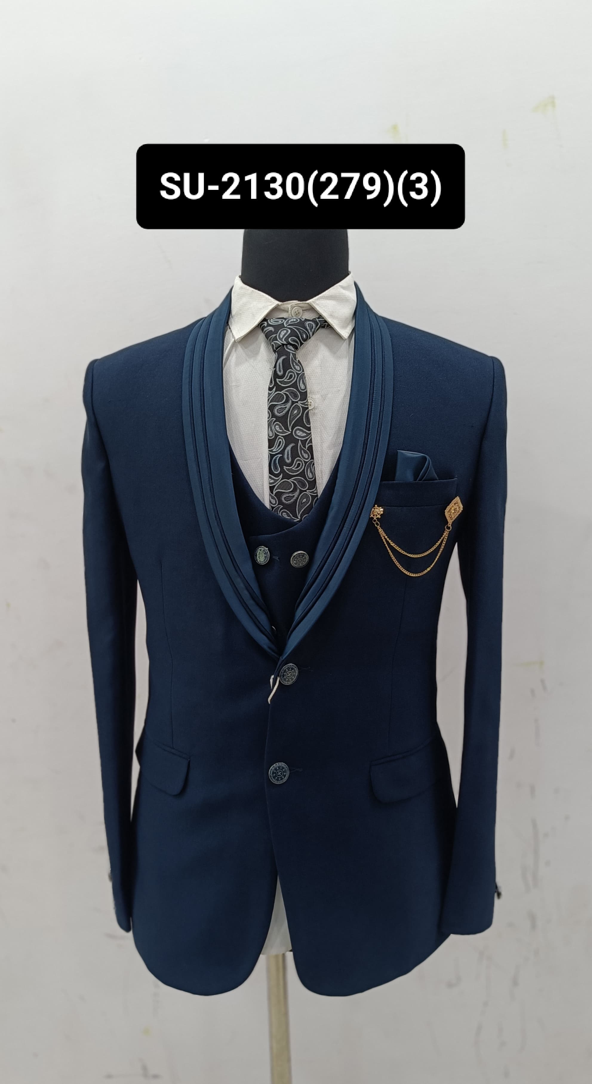 Men's Kohinoor 3-piece suits for party wear