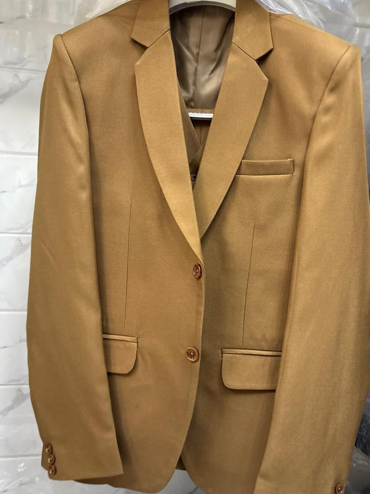 Club AK Men's Sandstone Brown Three-Piece Suit with Tailored Blazer, Waistcoat & Trousers