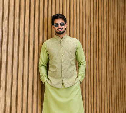 Club AK Designer Men’s Kurta Pajama Set with Traditional Patterned Jacket