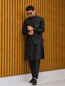 Black / 36