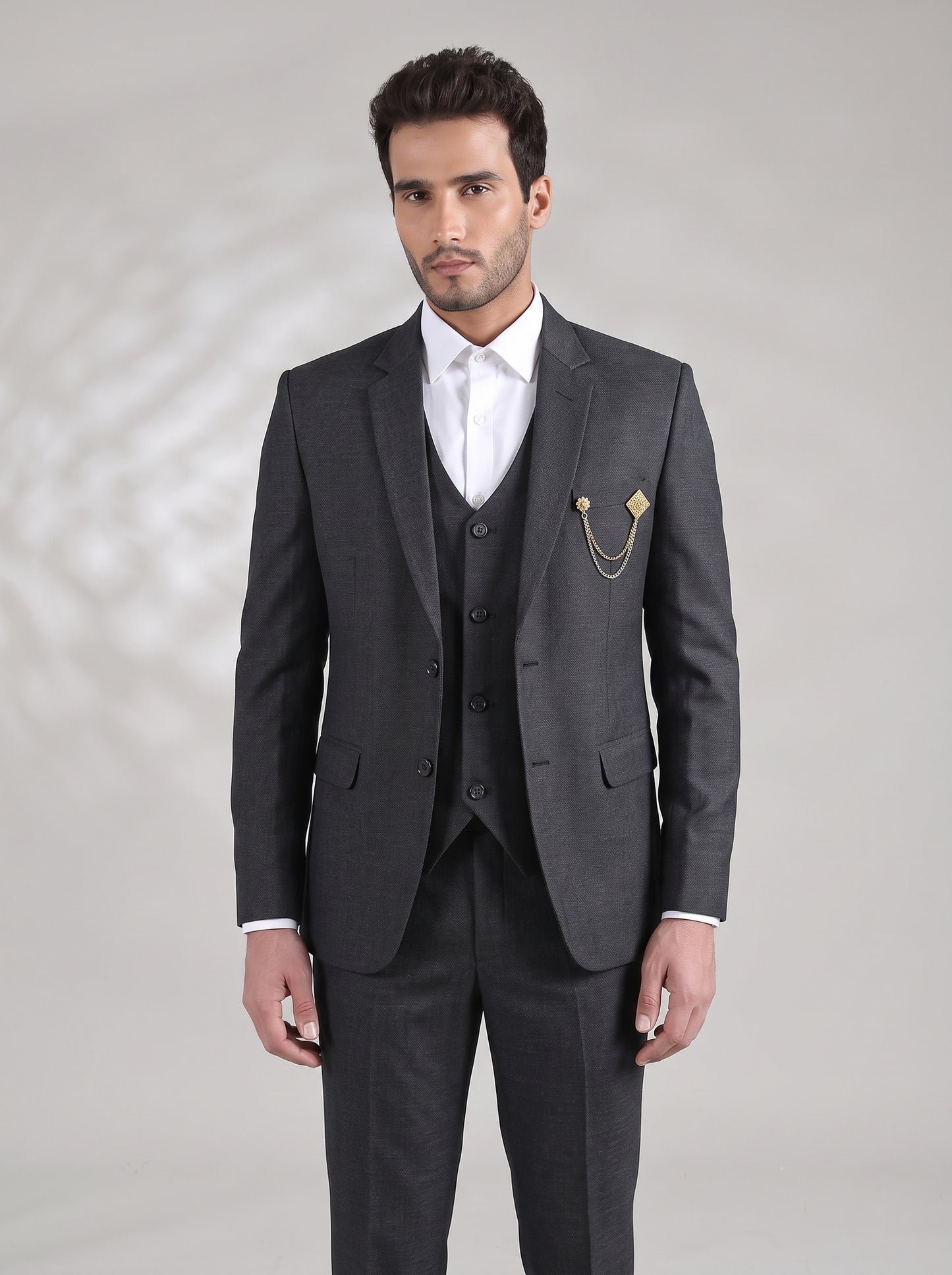 Club AK Men's Charcoal Grey Three Piece Suit