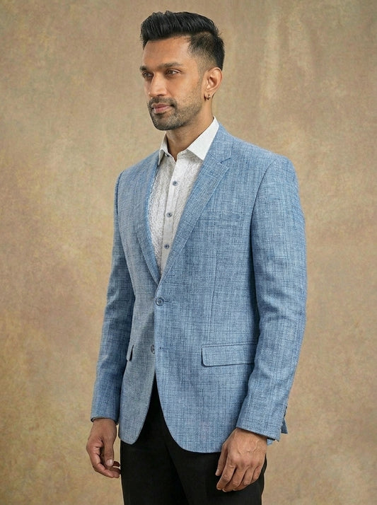 Light blue knitted blazer side view