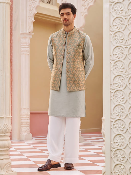Club AK Men's Light Grey Kurta Pajama with Gold Jacquard Nehru Jacket – Premium Wedding, Festive & Ethnic Wear