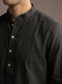 36 / Black