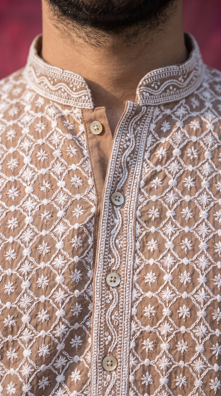 36 / Beige
