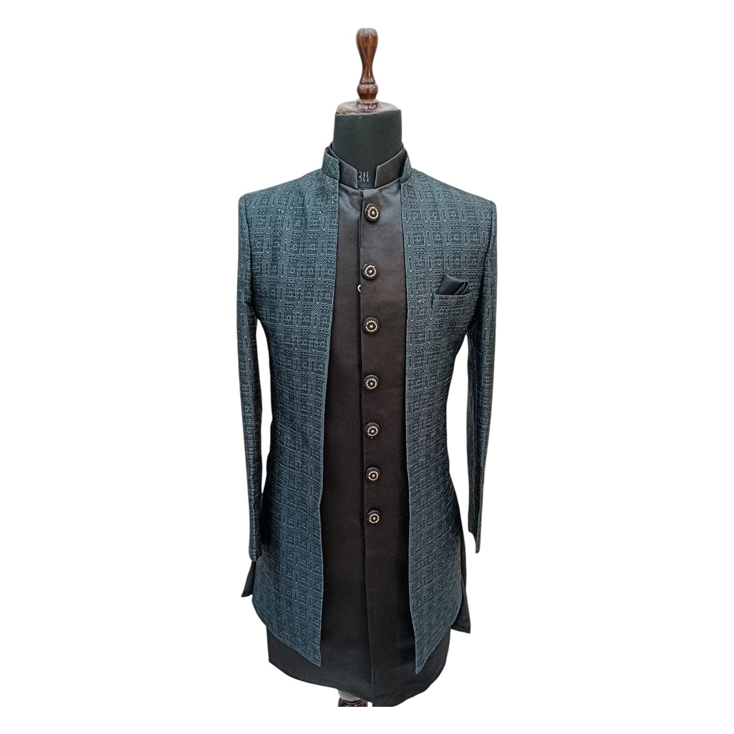 Men’s Elegant Embroidered Shrug