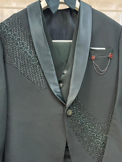 Club AK Emerald Green Embroidered Tuxedo Suit for Men with Satin Shawl Lapel | Premium Groom Tuxedo