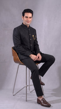 Black / 34