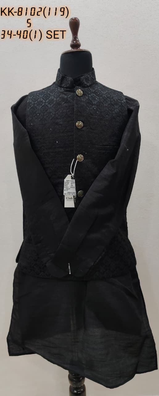 Black / 36