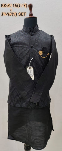 Black / 36