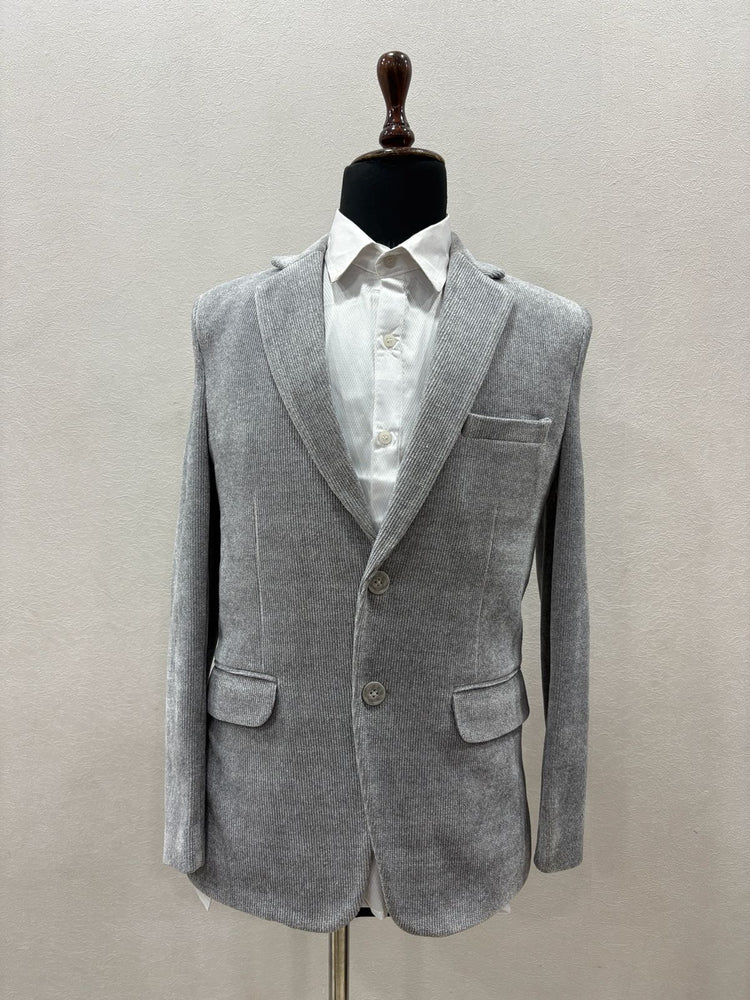 Gray / 34
