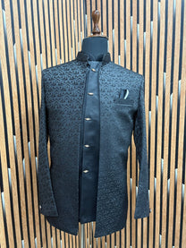Black / 34