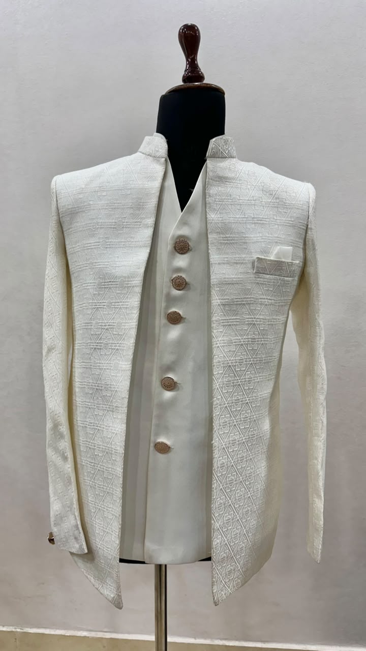 Cream / 36