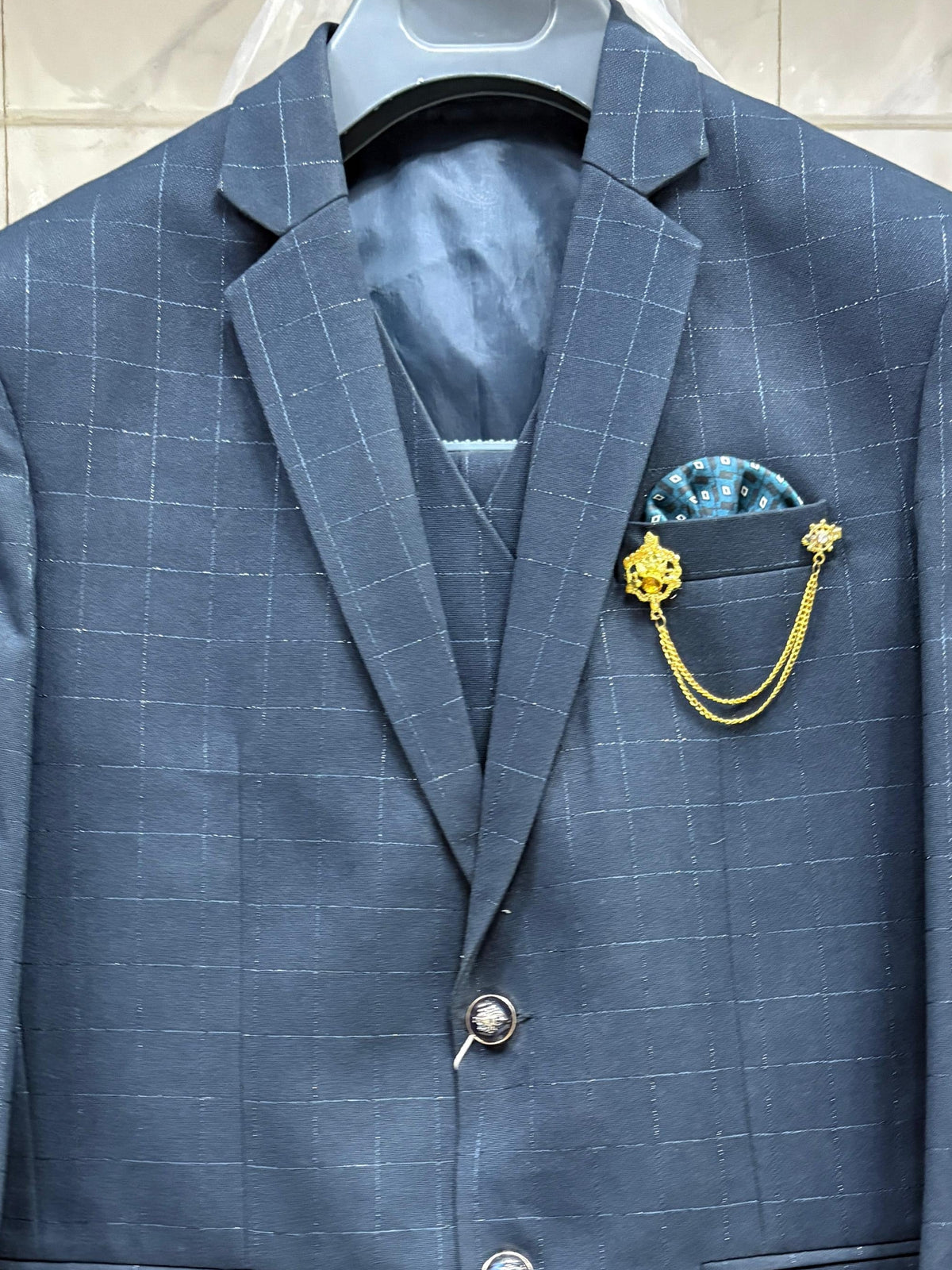 Club AK Men's Navy Blue Checked 3 Piece Suit